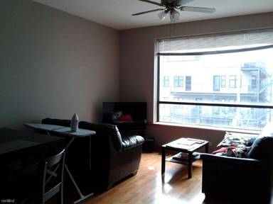 Main picture of 1178 N Milwaukee Ave