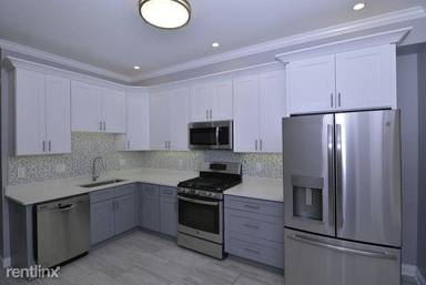 Main picture of 2623 W Crystal St
