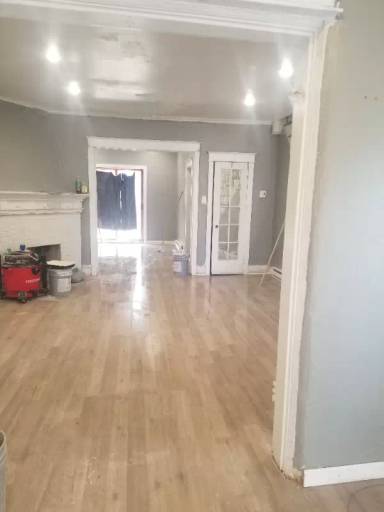Main picture of 5914 Windsor Ave