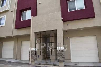 Main picture of 2992 Silver River Ln