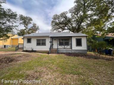 Main picture of 3203 Merrie Lynn Ave