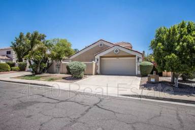 Main picture of 16221 S 34th Way