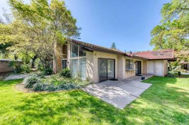 Main picture of 5576 N El Adobe Dr