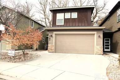 Main picture of 2182 S Myers Pl