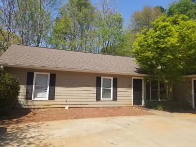 Main picture of 120 Fair Oaks Dr