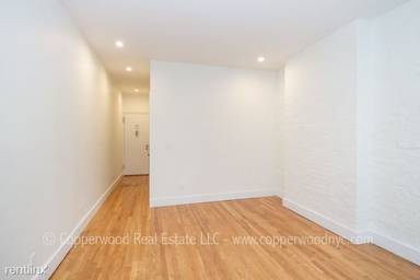 Main picture of 428 East 89th St