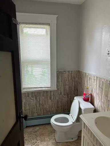 Main picture of 26 Buell St