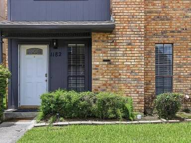 Main picture of 1182 Green Meadow St