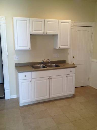 Main picture of 2646 N Weil St