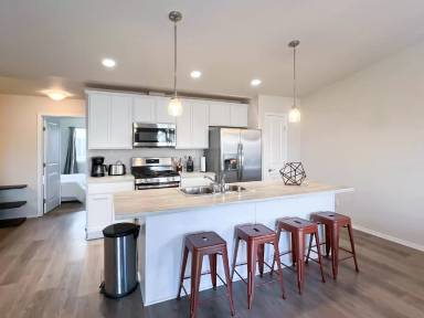 Main picture of 2350 Irontree Pl