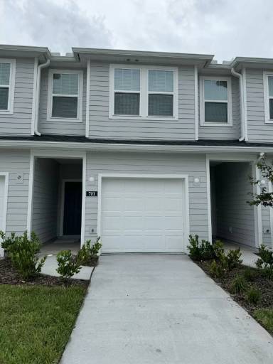Main picture of 701 Holly Lakes Dr