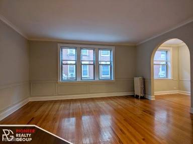 Main picture of 540-48 W Surf St