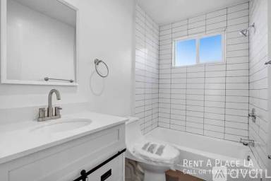 Main picture of 161 S Burlington Ave