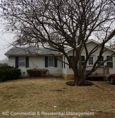 Main picture of 4636 N Elmwood Ave