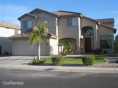 Main picture of 471 W Ebony Way