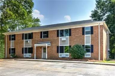 Main picture of Highland Hill Apartments