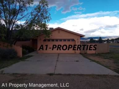 Main picture of 4461 Moccasin Cir