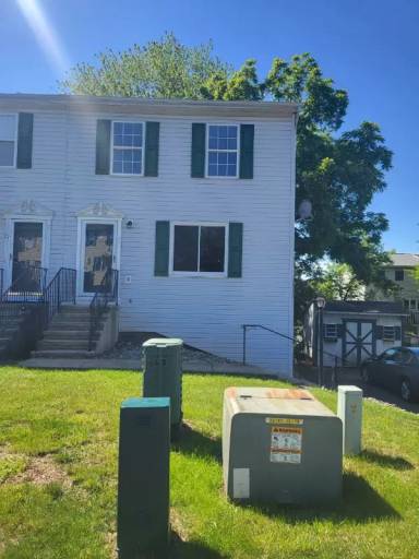 Main picture of 25 Red Barberry Dr
