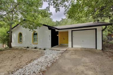 Main picture of 6912 Dubuque Ln
