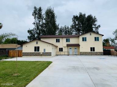 Main picture of 10639 Lind Ave