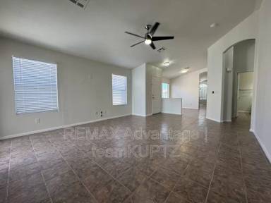 Main picture of 8148 W Gilmore Ave