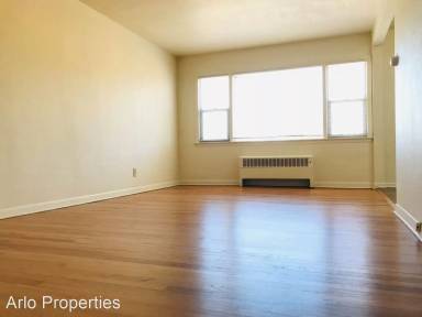 Main picture of 3077 N 72nd St