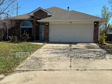 Main picture of 1755 Concord Dr