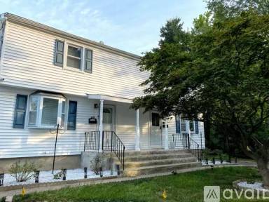 Main picture of 42 Vine St