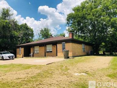 Main picture of 2405 Long Dr