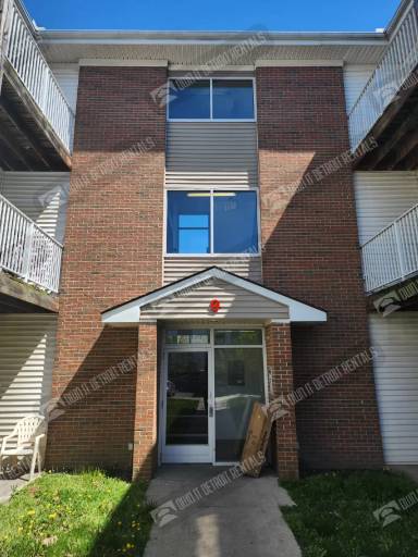 Main picture of 11501 Petoskey Ave