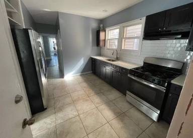Main picture of 46 Oak Ave