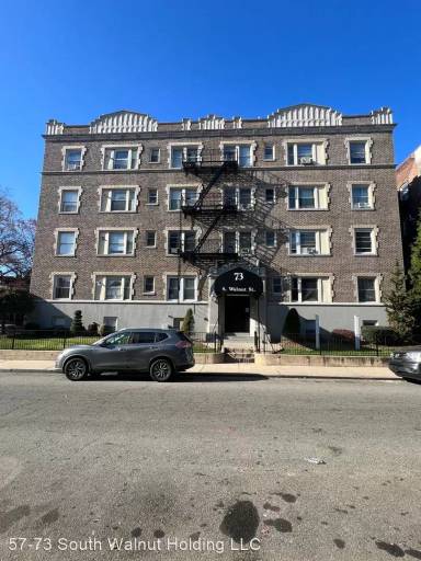Main picture of 57 S Walnut St