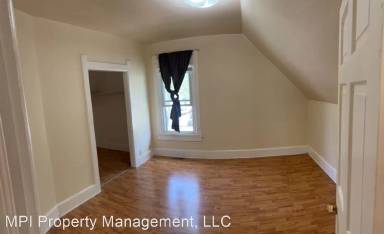 Main picture of 2459 N Richards St