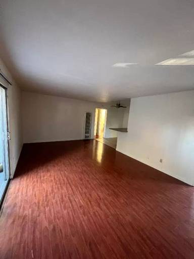 Main picture of 305 N Vinedo Ave