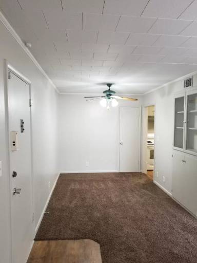 Main picture of 670 N Beard Ave