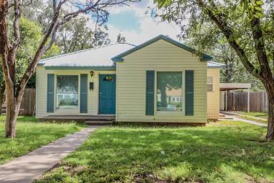 Main picture of 2305 30th St