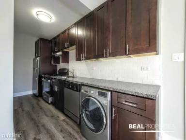 Main picture of N Saint Johns Ct