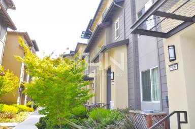 Main picture of 1931 Cadence Ln