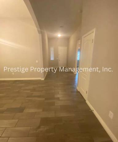 Main picture of 5540 W Jade Rock Pl