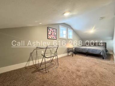 Main picture of 1032 Logan St SE