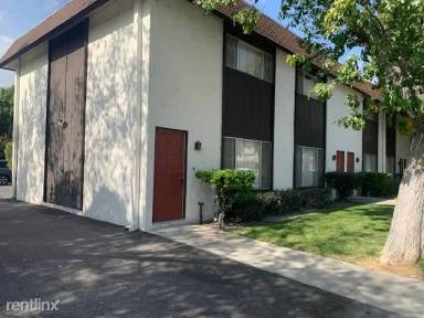 Main picture of 10310 El Camino Real