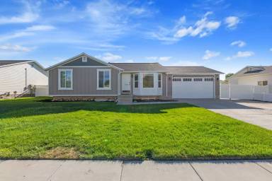 Main picture of 13755 S Homestead Ln