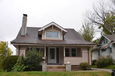 Main picture of 2300 E 12th St