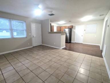 Main picture of 3903 Macgregor Dr