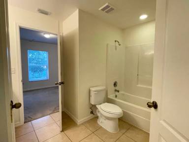 Main picture of 1232 Bayou St