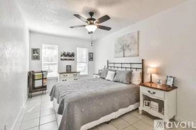 Main picture of 606 Pine Bough Ln
