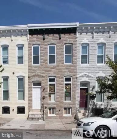 Main picture of 422 E 21st St