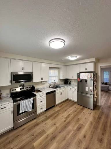 Main picture of 1641 York Dr