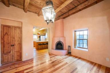 Main picture of 738 Agua Fria St