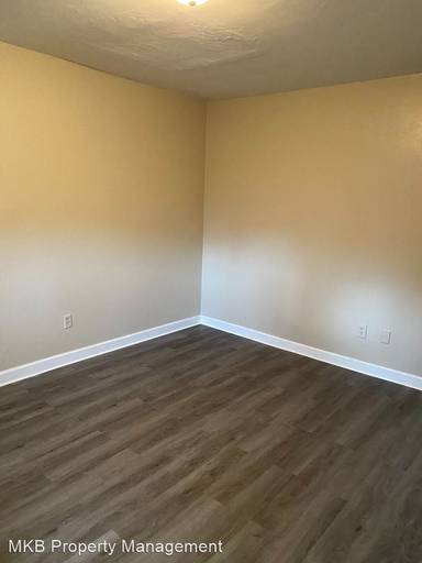 Main picture of 117 Avendale Ave NE